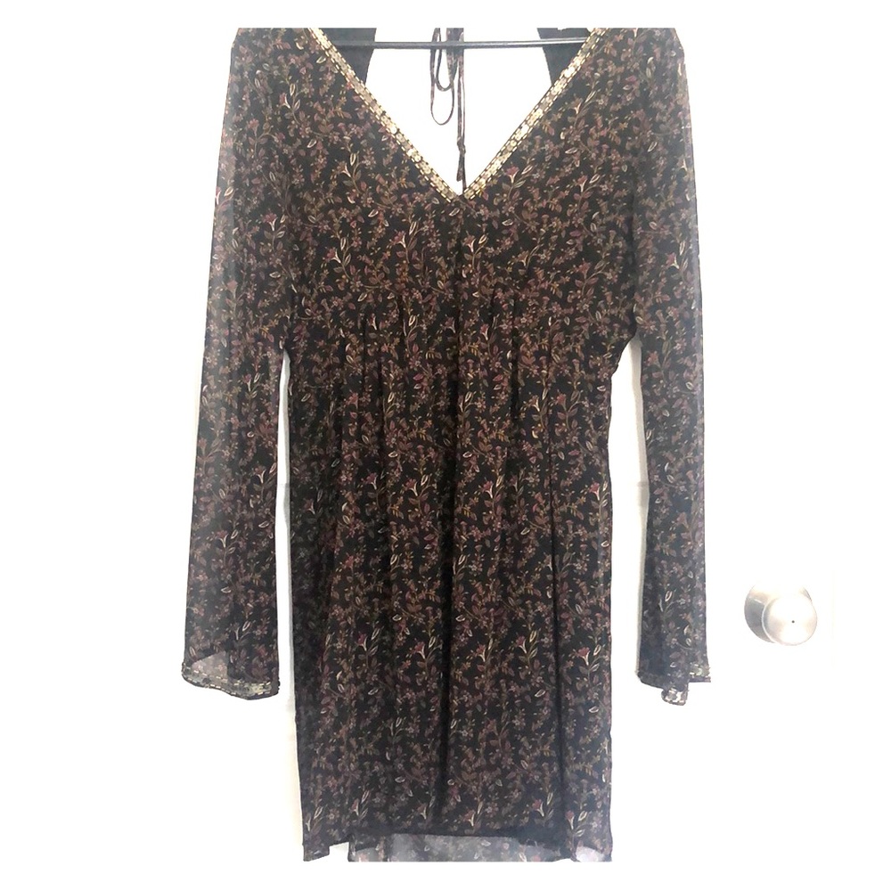 Adorable Lightweight Vneck Dress